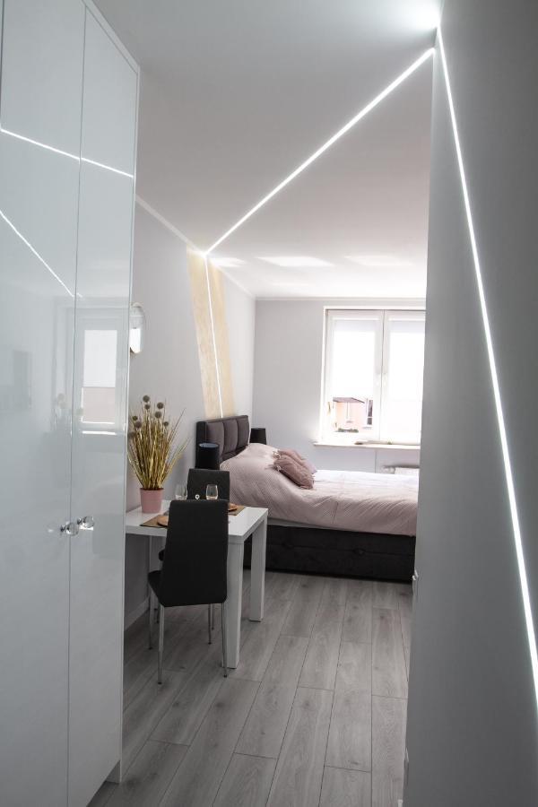 Novel New Apartment Varşovia Exterior foto
