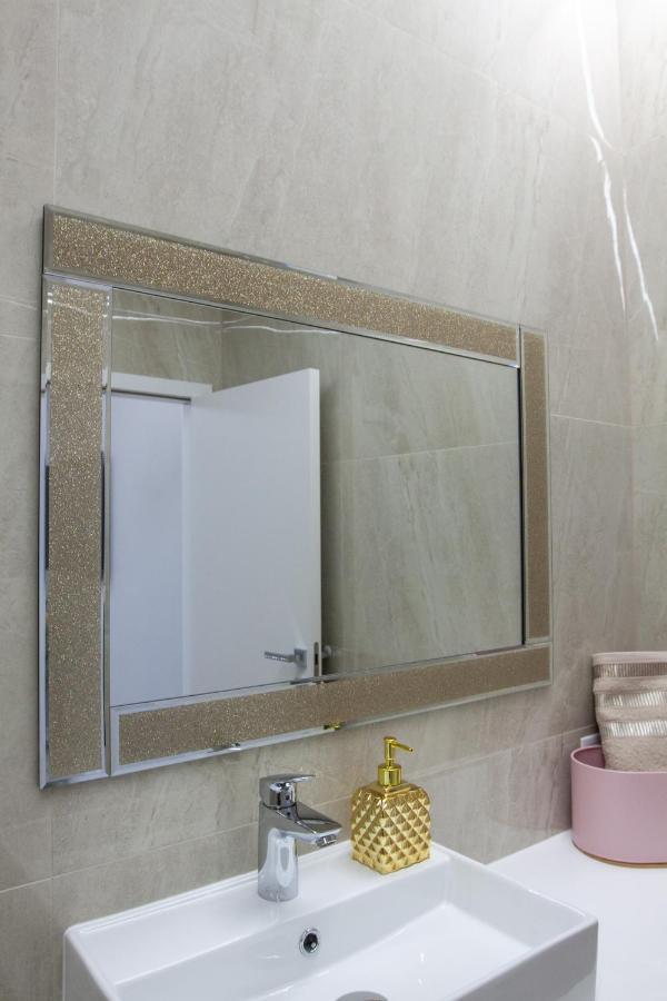 Novel New Apartment Varşovia Exterior foto